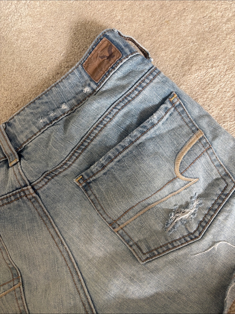 American Eagle Outfitters Light Wash Distressed Jean Shorts - Picture 4 of 7